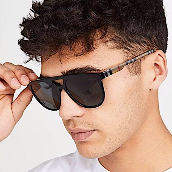 Burberry Polarized black Square unisex  Sunglasses BE4302 300283 56 - Picture 1 of 13